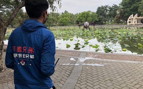 利用植保無人機(jī)開展公園樹林病蟲害防治