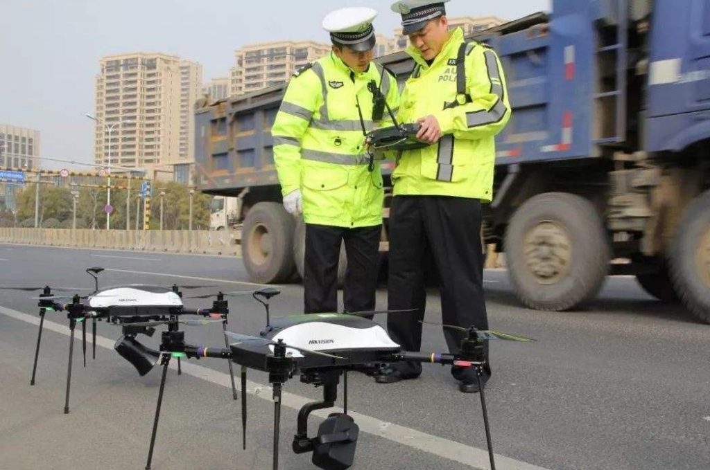 “無(wú)人機(jī)交警”助力智慧交通插圖 “無(wú)人機(jī)交警”助力智慧交通