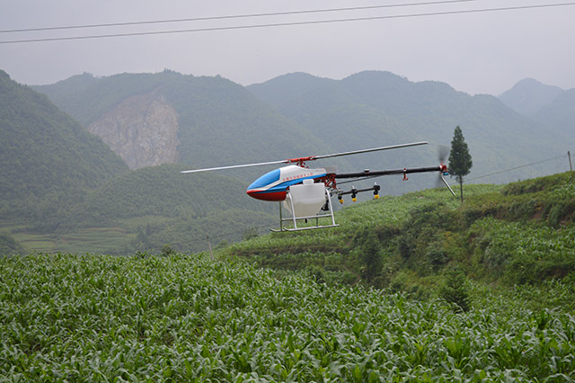 教你選對(duì)植保無(wú)人機(jī)噴頭插圖2 單旋翼植保無(wú)人機(jī)選用壓力噴頭比較好