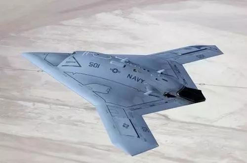 X-47B無人機實現首次自主飛行加油插圖 X-47B無人機實現首次自主飛行加油