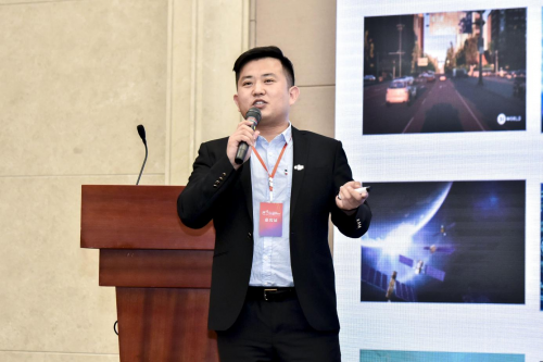 大疆行業(yè)攜DJI L1與DJI P1新品首度亮相2020中國地理信息產業(yè)大會插圖2 深圳市大疆創(chuàng)新科技有限公司測繪行業(yè)負責人魏坤嶺