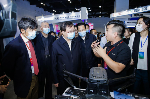 大疆行業(yè)攜DJI L1與DJI P1新品首度亮相2020中國地理信息產業(yè)大會插圖3 DJI P1是大疆首款全畫幅測繪相機