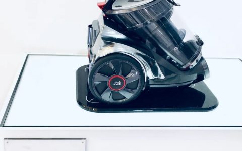 機器人、無人機也能實現(xiàn)無線充電（這樣高科技千萬別錯過）