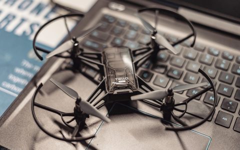 大疆特洛無人機(jī)(699元的無人機(jī)？能玩嗎)