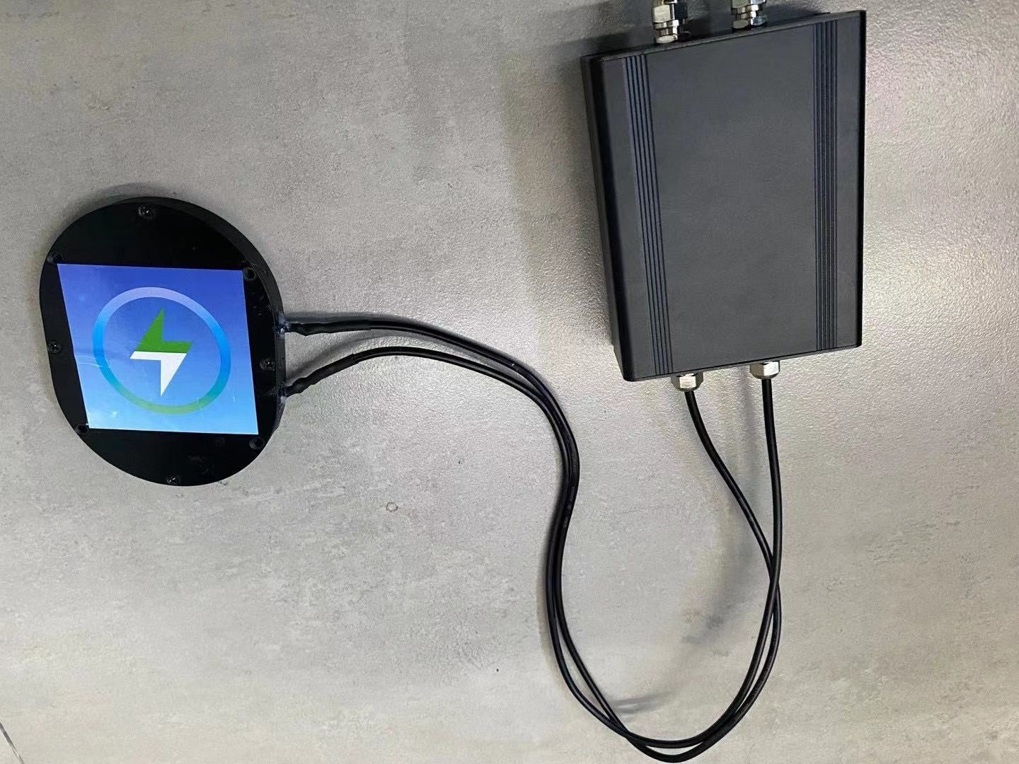 青島帕沃思智能科技無(wú)人機(jī)用無(wú)線充電器(最大輸出功率150W)插圖1 無(wú)人機(jī)用無(wú)線充電器