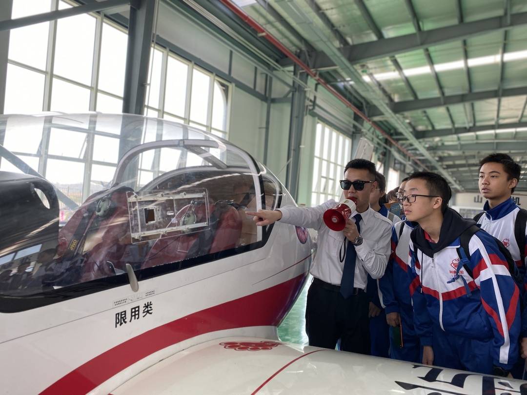 山河科技航空航天科普夏令營插圖4 研學(xué)線路丨航空航天科普夏令營導(dǎo)師與你暢聊飛天夢