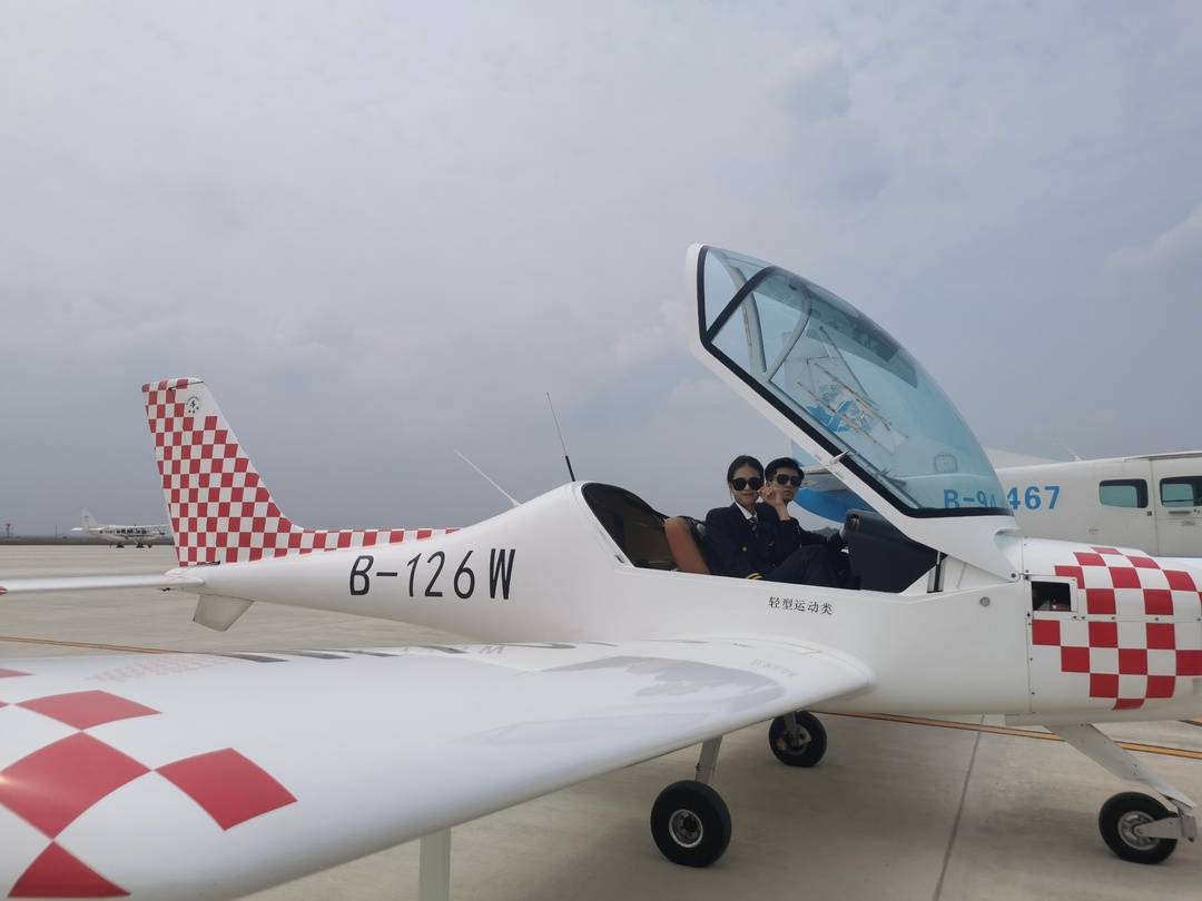 山河科技航空航天科普夏令營插圖5 研學(xué)線路丨航空航天科普夏令營導(dǎo)師與你暢聊飛天夢