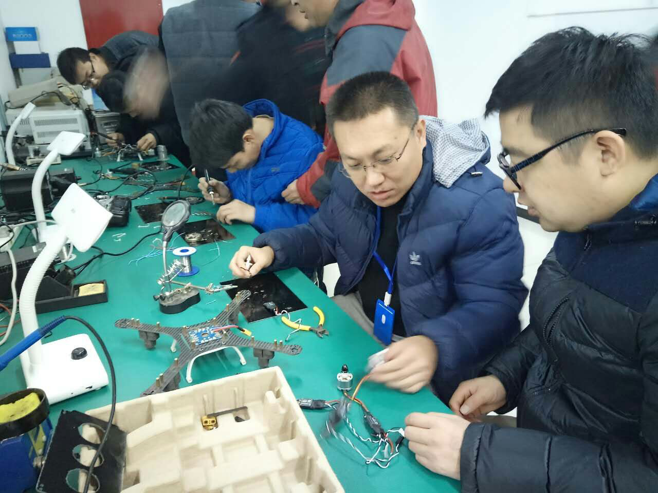 北京官方認可的無人機學(xué)校(金翼飛翔無人機培訓(xùn)機構(gòu))插圖4 金翼飛翔劉忠華:無人機培訓(xùn)要知其然更知其所以然