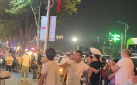無(wú)人機(jī)表演場(chǎng)均百萬(wàn)花費(fèi)，為何仍頻繁炸機(jī)？