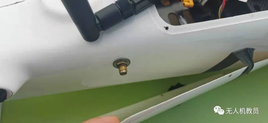 無人機(jī)電臺(tái)的使用和注意事項(xiàng)(這些錯(cuò)誤千萬不能犯)插圖3 圖片