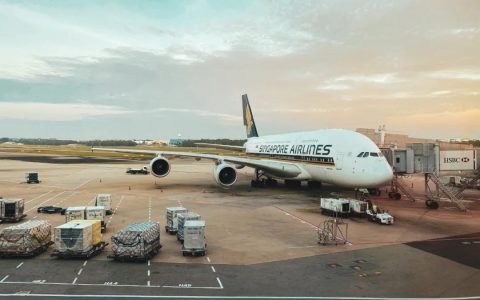 全球航空業(yè)并購(gòu)黃金時(shí)機(jī)（全球航空業(yè)的并購(gòu)案風(fēng)聲再起）