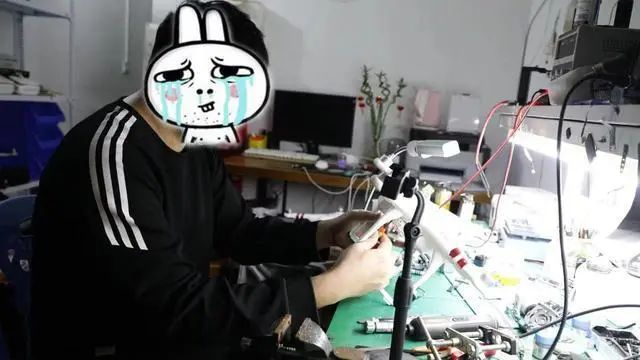 男子幫助他人破解無(wú)人機(jī)被抓(破解無(wú)人機(jī)這樣處罰)插圖 圖片