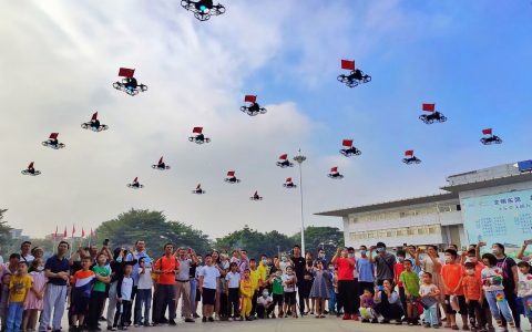 一場無人機(jī)表演大概多少錢？無人機(jī)表演內(nèi)部飛手解答