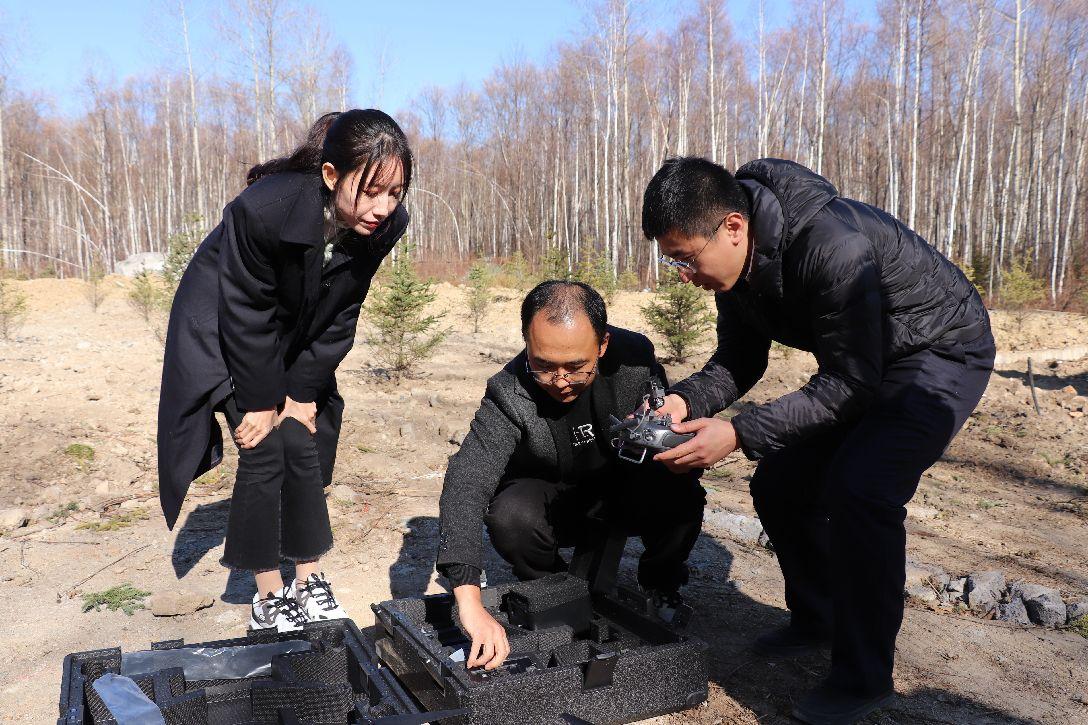 “小小檢察官”開課了——立足崗位大練兵 無人機(jī)培訓(xùn)強(qiáng)素能插圖 “小小檢察官”開課了——立足崗位大練兵 無人機(jī)培訓(xùn)強(qiáng)素能